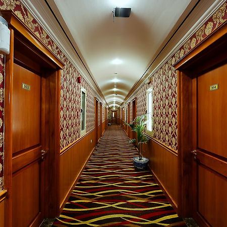 Jonrad Hotel Dubai Esterno foto