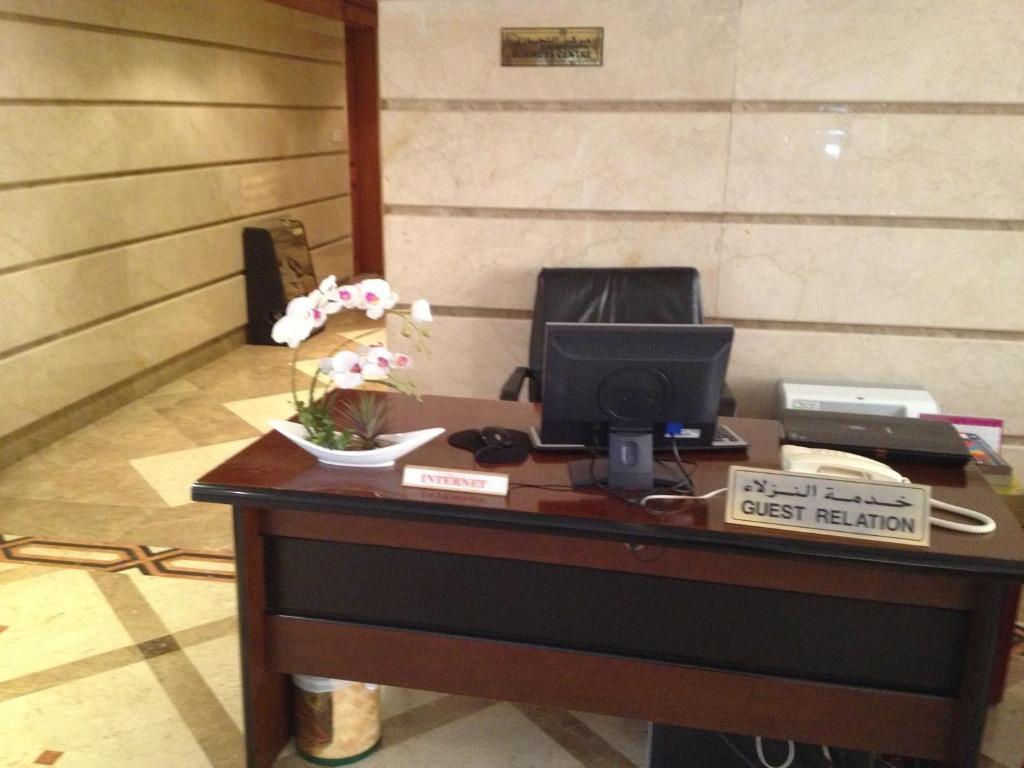 Jonrad Hotel Dubai Esterno foto