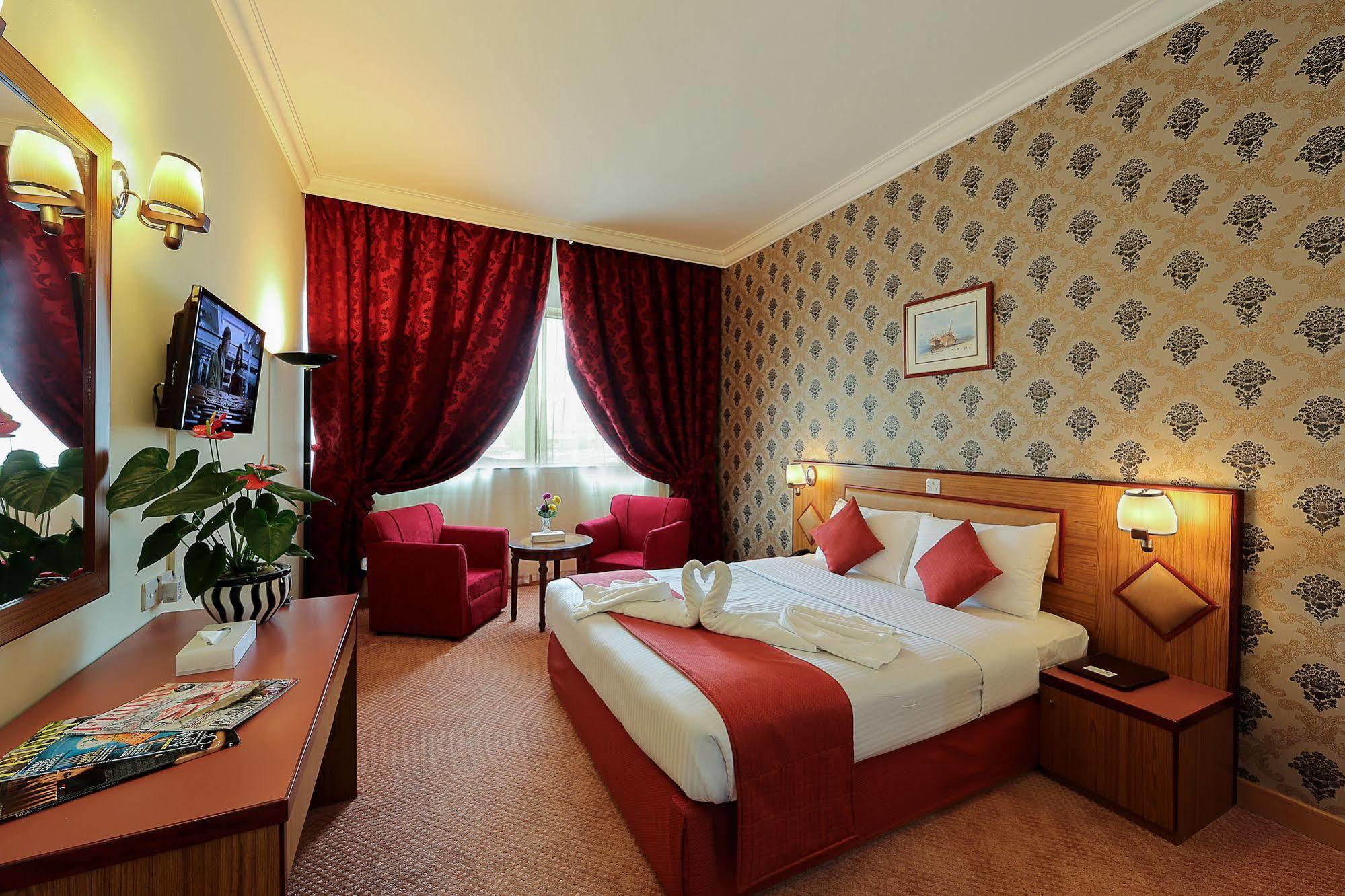 Jonrad Hotel Dubai Esterno foto