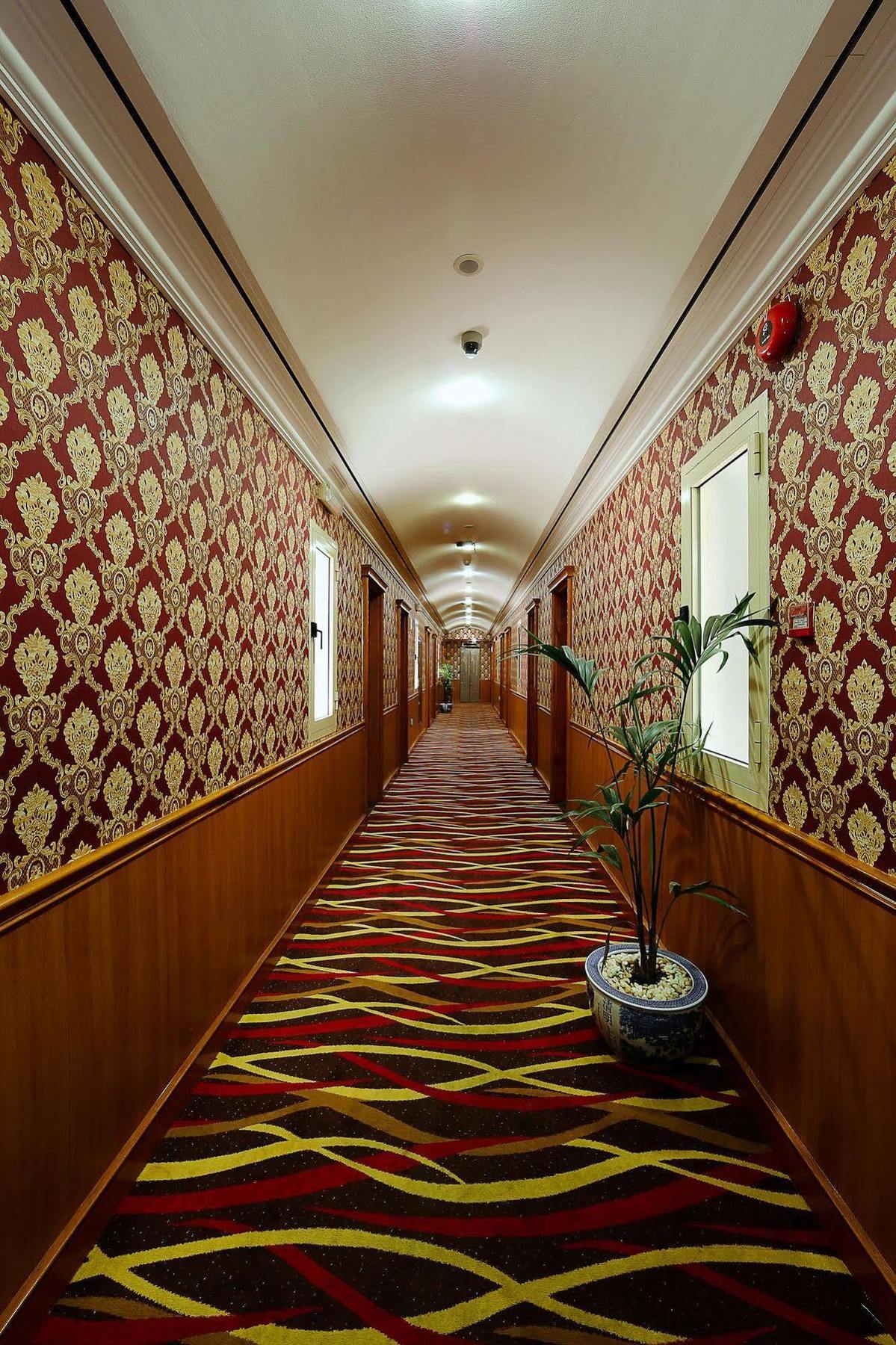 Jonrad Hotel Dubai Esterno foto